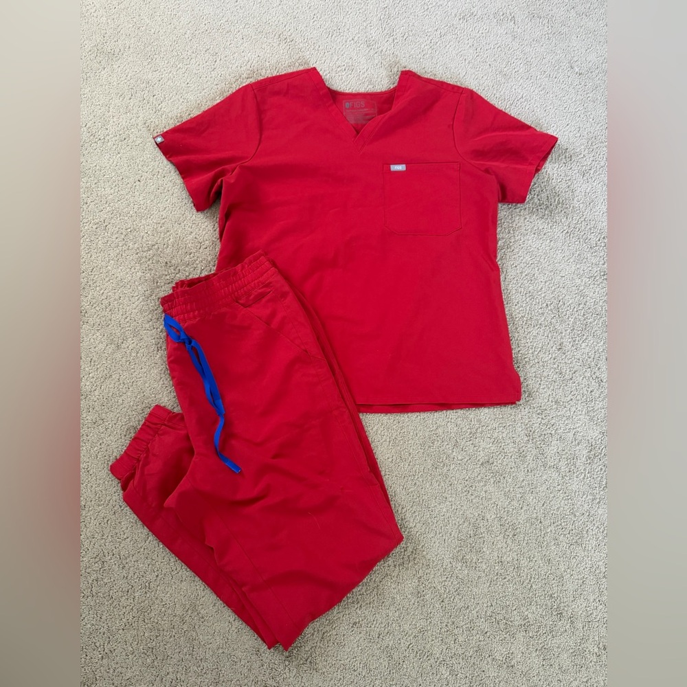 FIGS RED SCRUBS SET